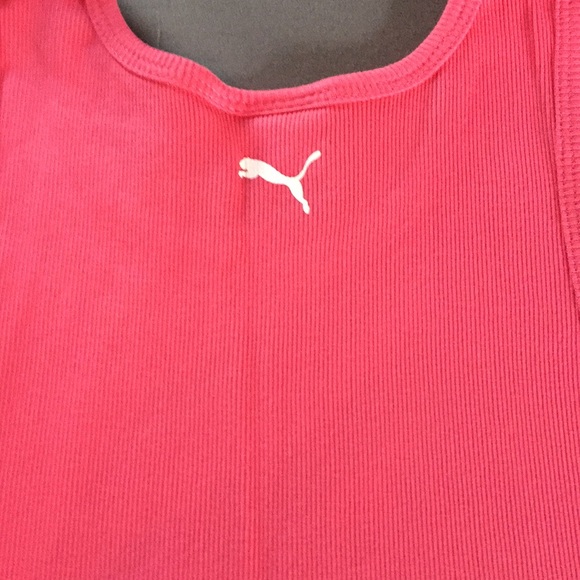 2 Tank Tops - Picture 5 of 7